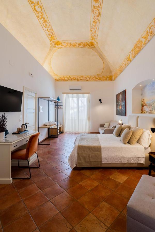 Corte Patitari - By Patitari Suites Gallipoli Buitenkant foto