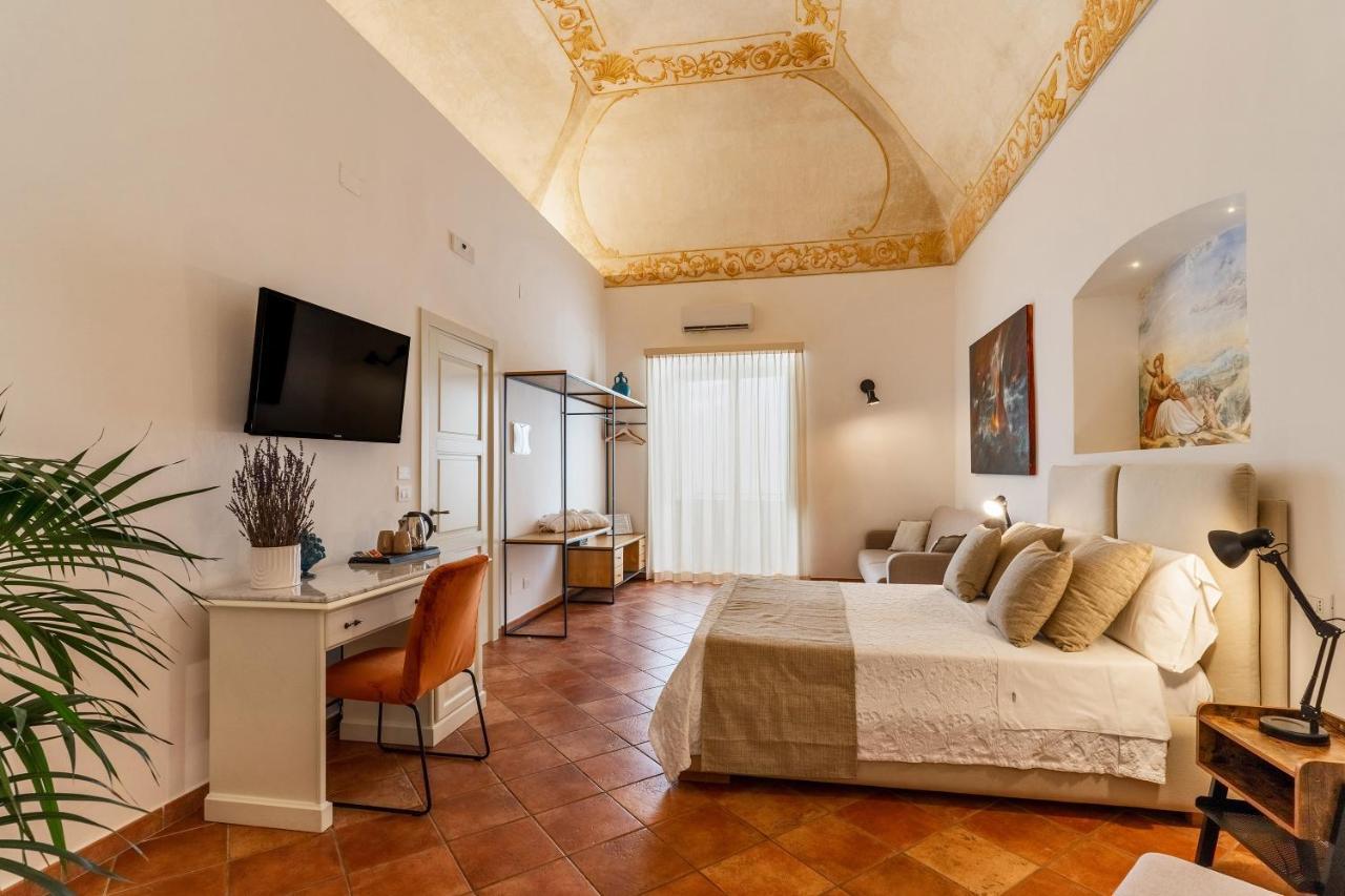 Corte Patitari - By Patitari Suites Gallipoli Buitenkant foto